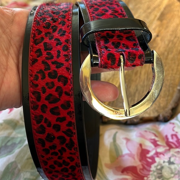 WHITHOUSE BLACKMARKET WHBM Size Small Belt Red/Black Cheetah Horsehair Leather - Picture 16 of 16